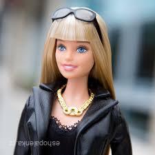 BARBIE COLLECTOR BLACK LABEL THE LOOK > varianta DGY011