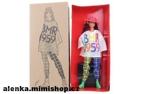 Barbie® BMR1959™ Doll > varianta BARBIE V KOSTKOVANYCH KALHOTAC