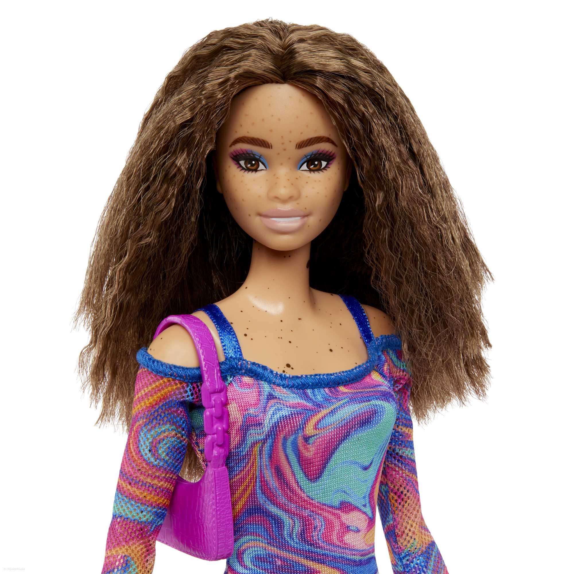 BARBIE FASHIONTAS > varianta HJT03