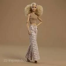 Barbie Model Signature Barbie Basics #07 JJX26