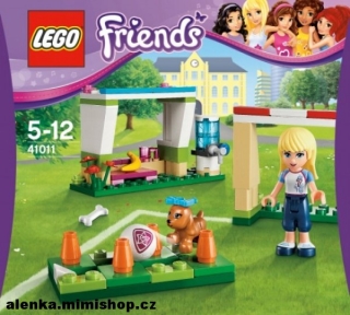 LEGO 41011 FRIENDS Stephanie trénuje fotbal