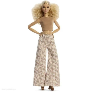 Barbie Model Signature Barbie Basics #07 JJX26